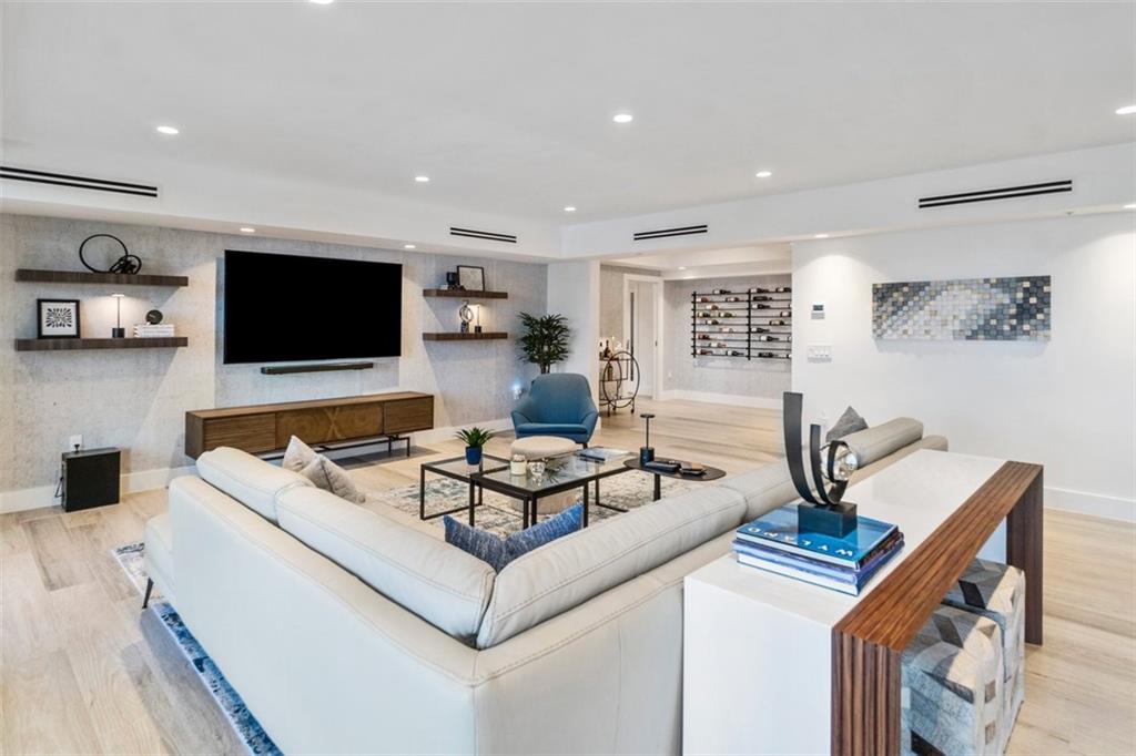 The Pointe - Residential