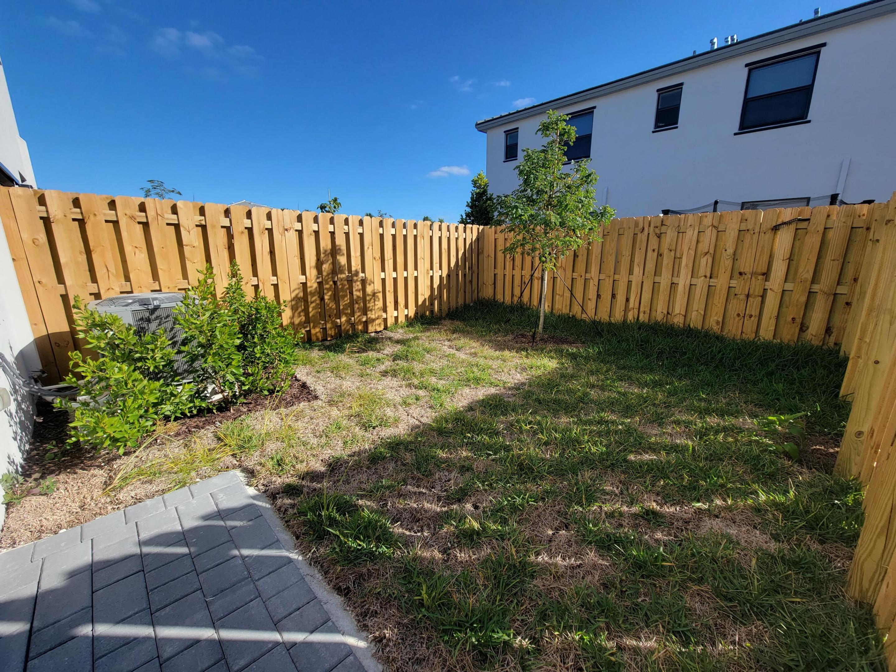 PINE ISLE - Residential Lease