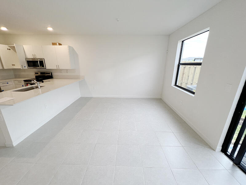 PINE ISLE - Residential Lease