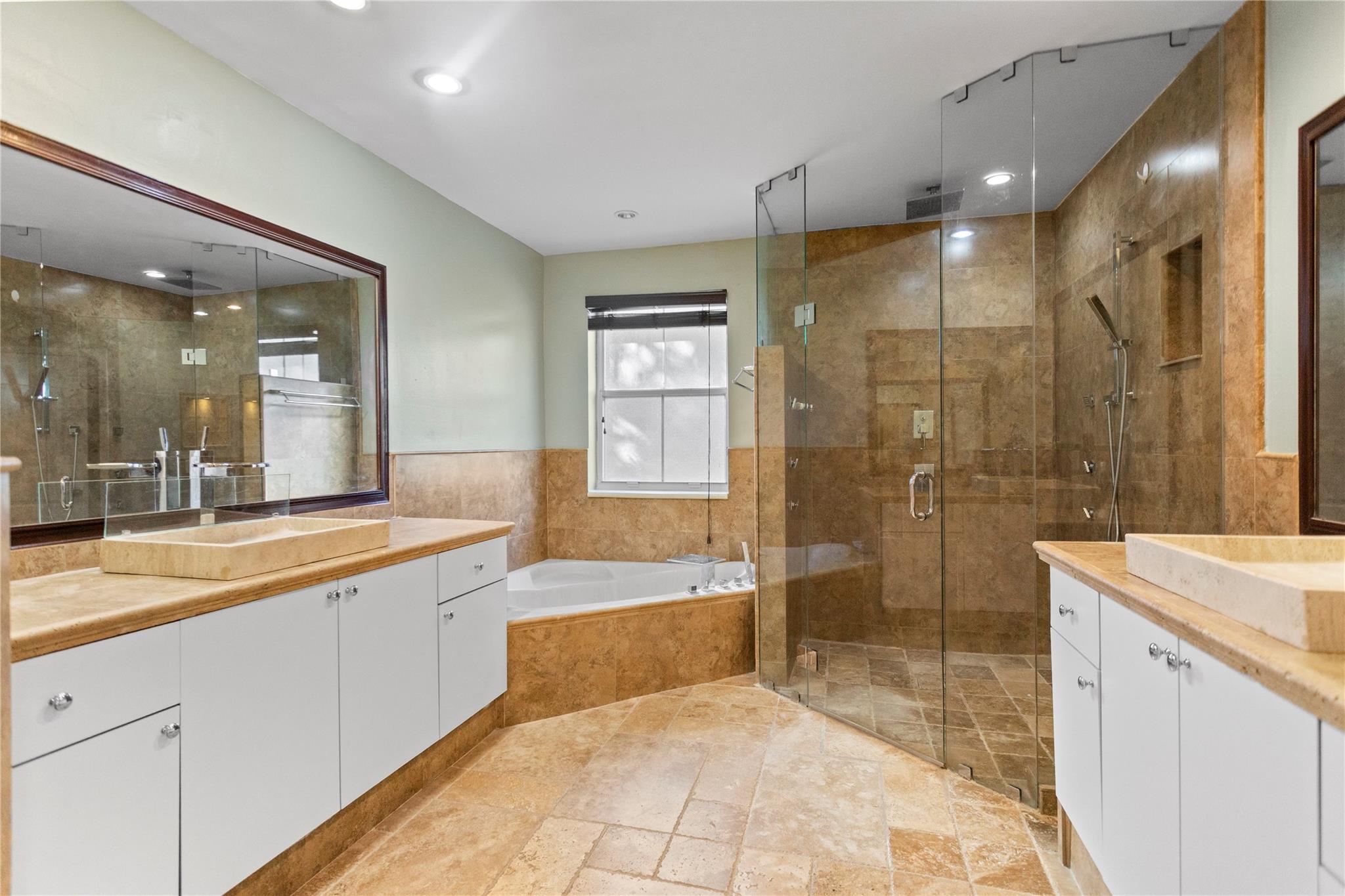 Pod 6 At Monarch Lakes 16 - Residential