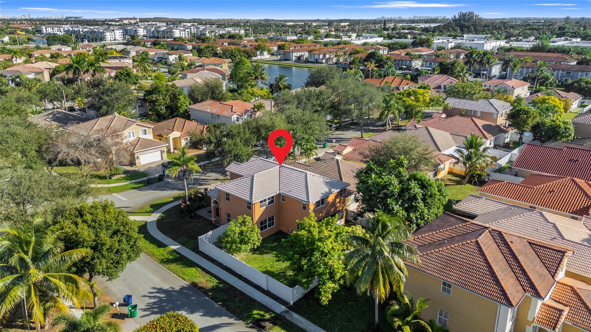 Pod 6 At Monarch Lakes 16 - Residential