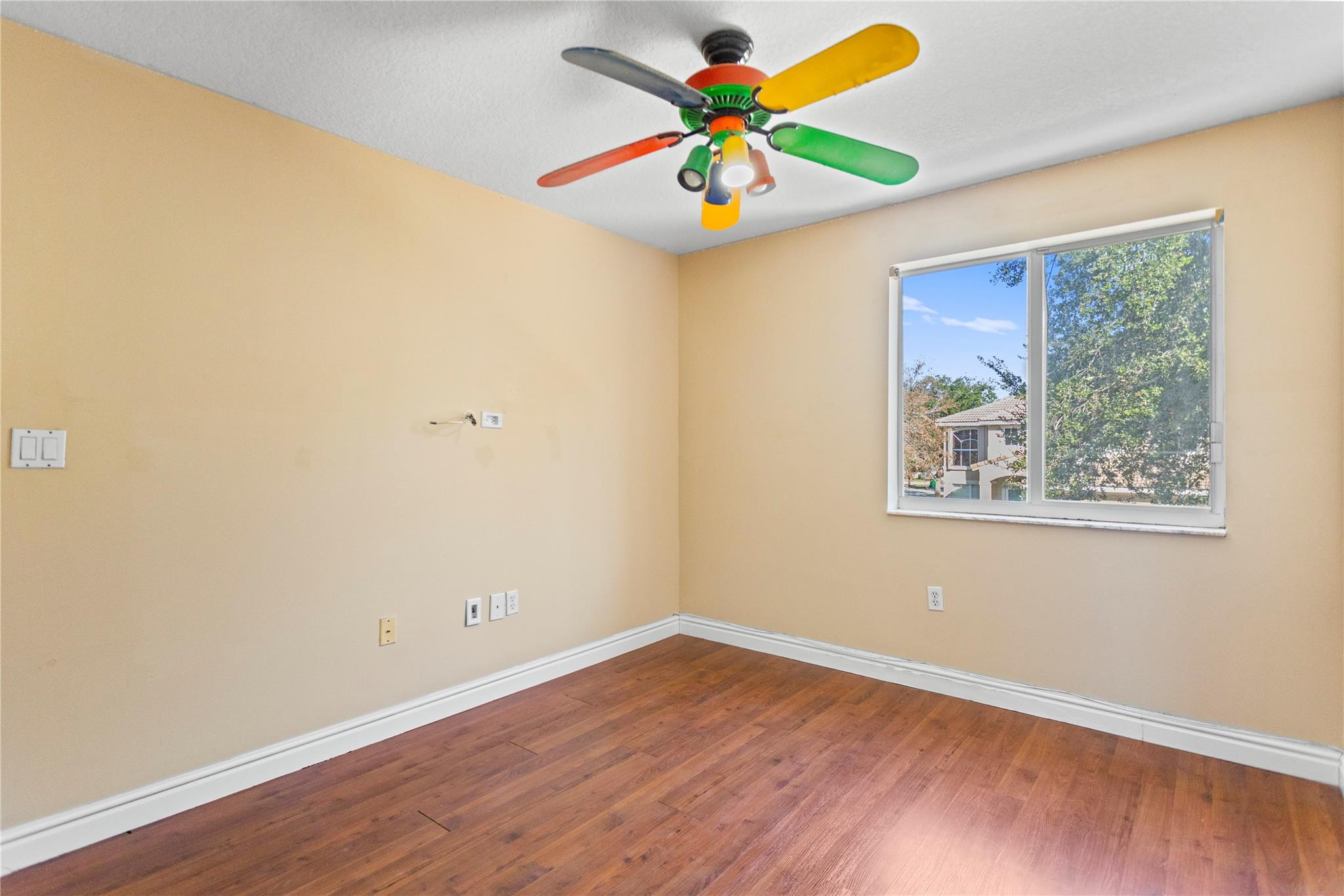 Pod 6 At Monarch Lakes 16 - Residential