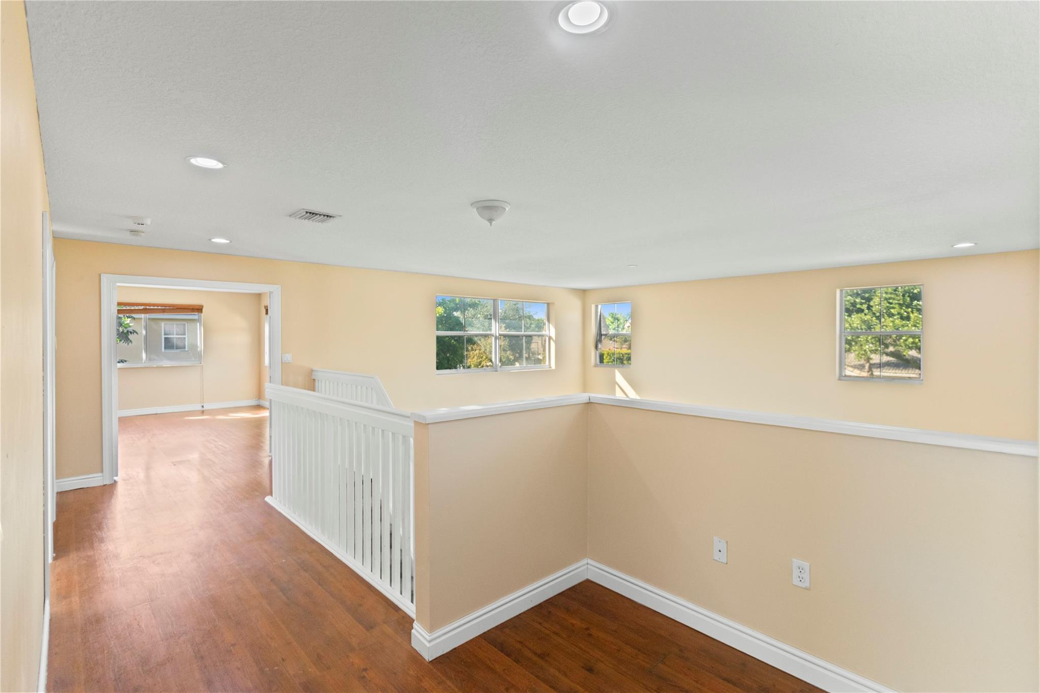 Pod 6 At Monarch Lakes 16 - Residential