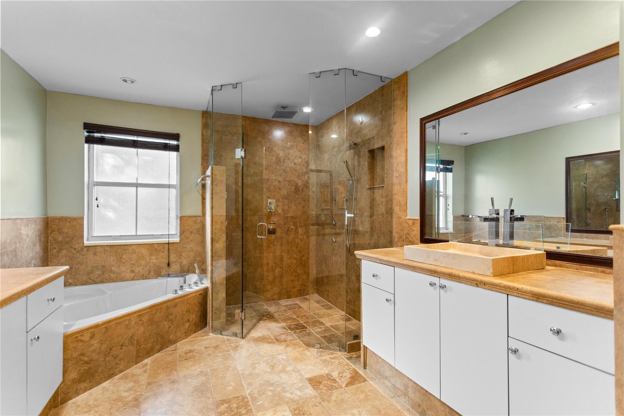 Pod 6 At Monarch Lakes 16 - Residential