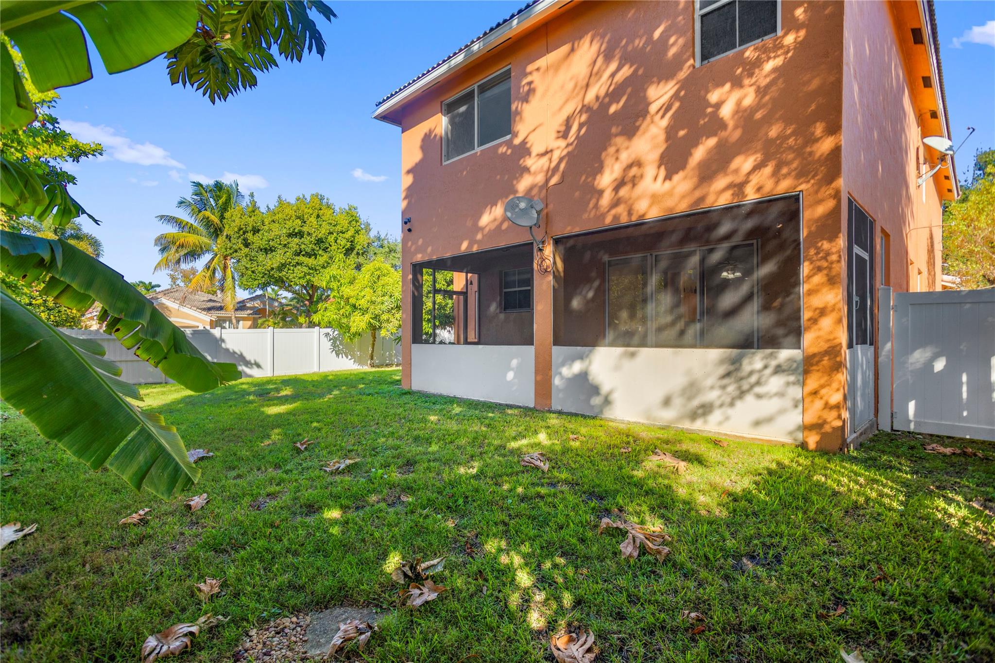 Pod 6 At Monarch Lakes 16 - Residential