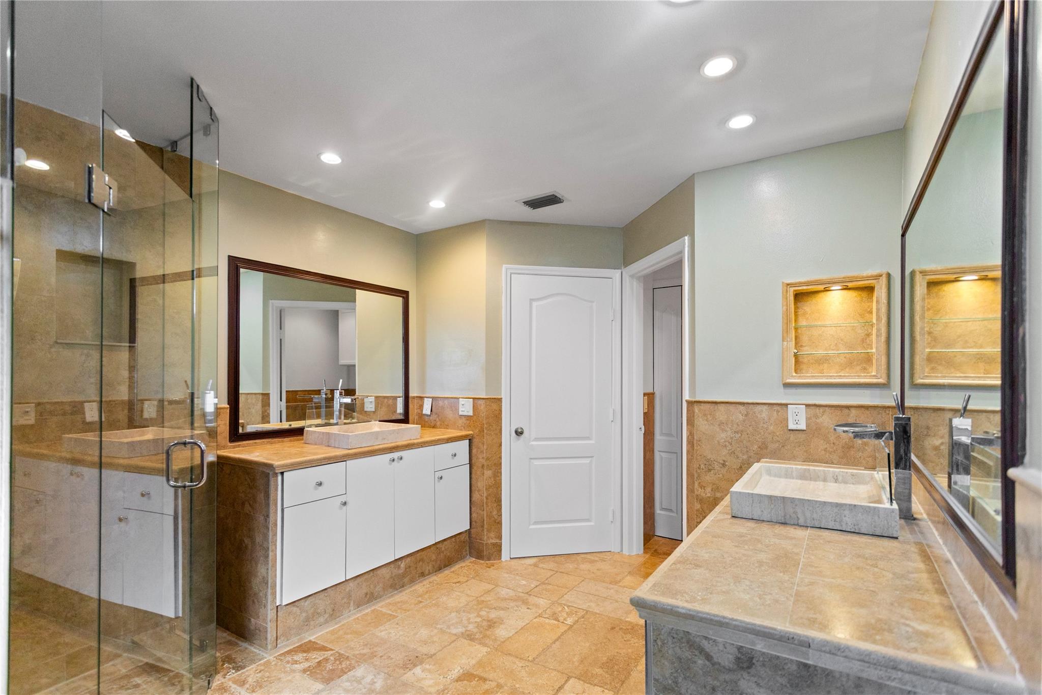 Pod 6 At Monarch Lakes 16 - Residential