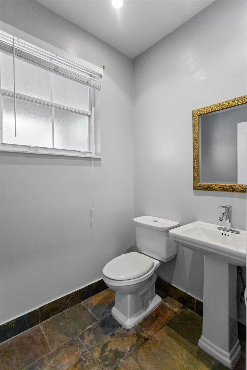 Pod 6 At Monarch Lakes 16 - Residential