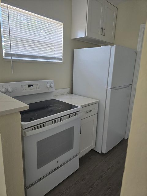 1719 Lauderdale Manor Dr Fort Lauderdale FL 33311