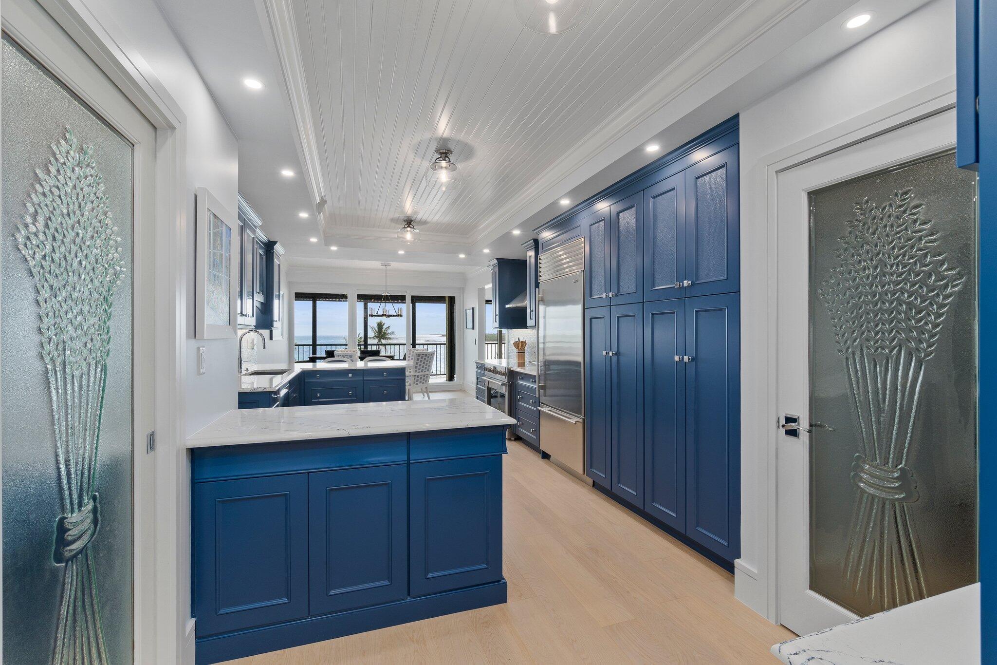 SAILFISH POINT - Residential