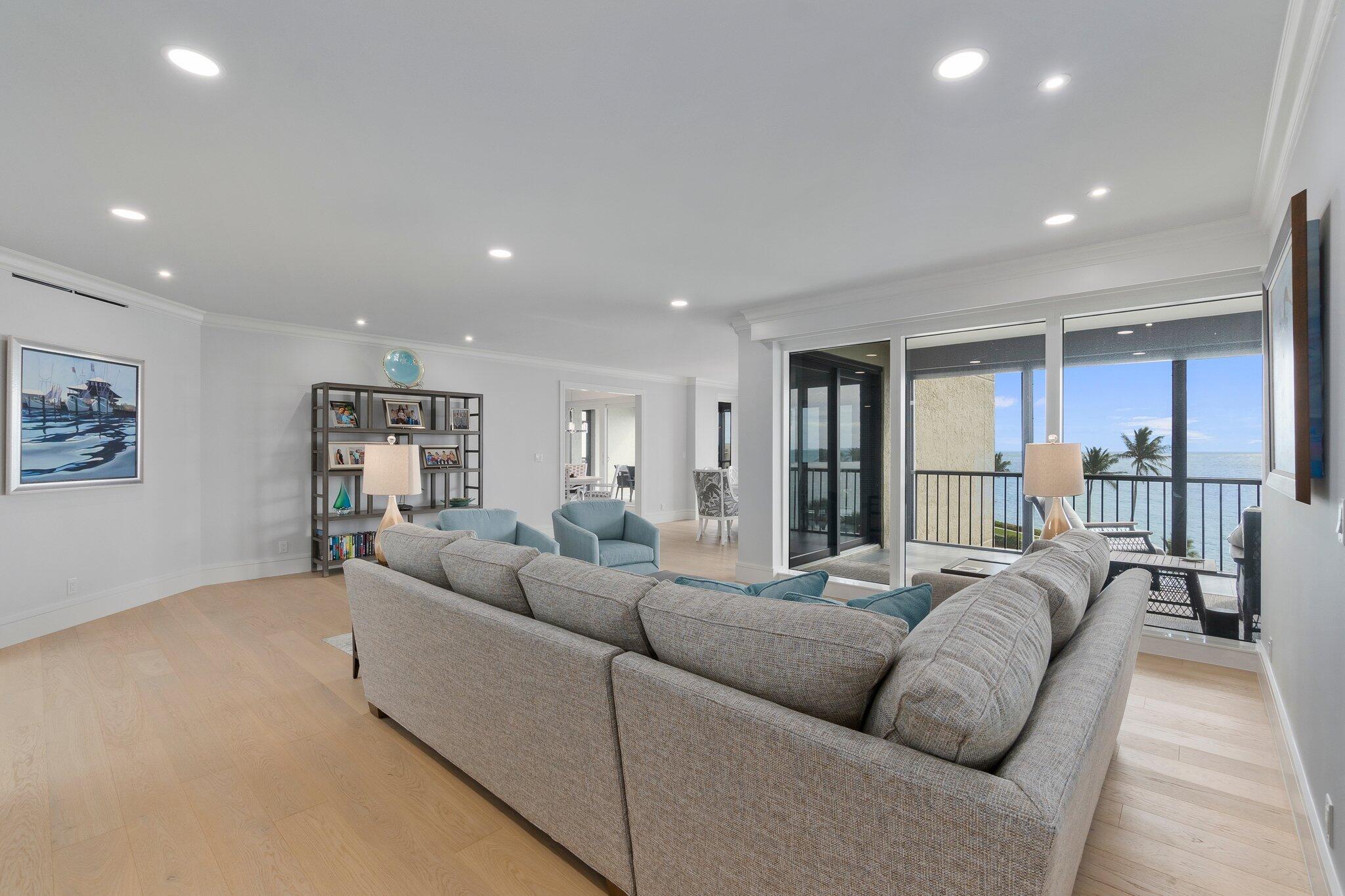 SAILFISH POINT - Residential