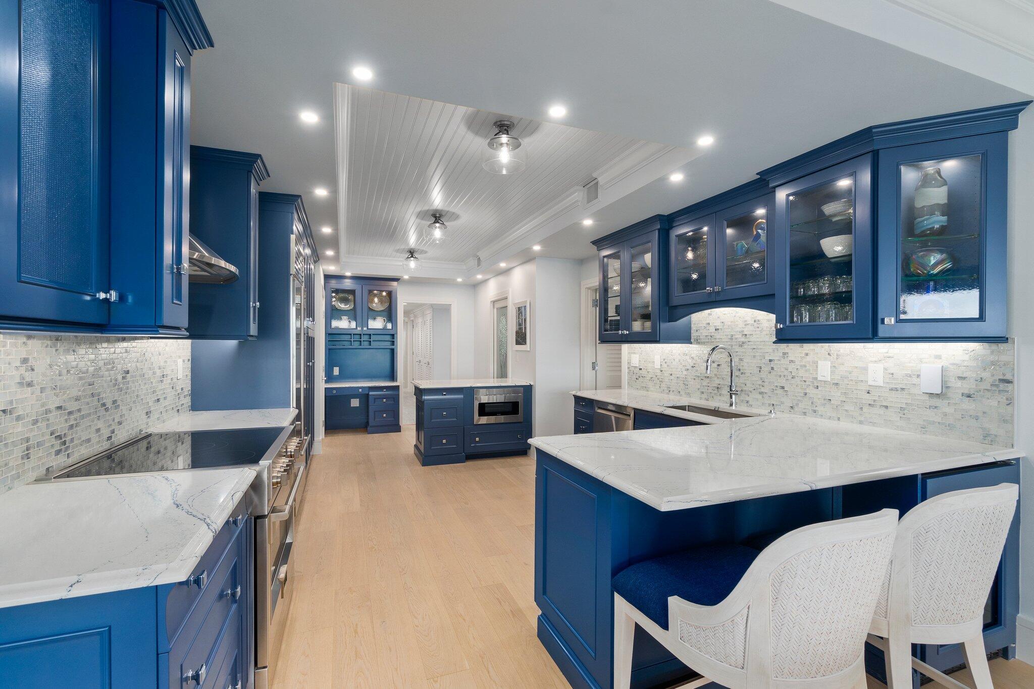 SAILFISH POINT - Residential