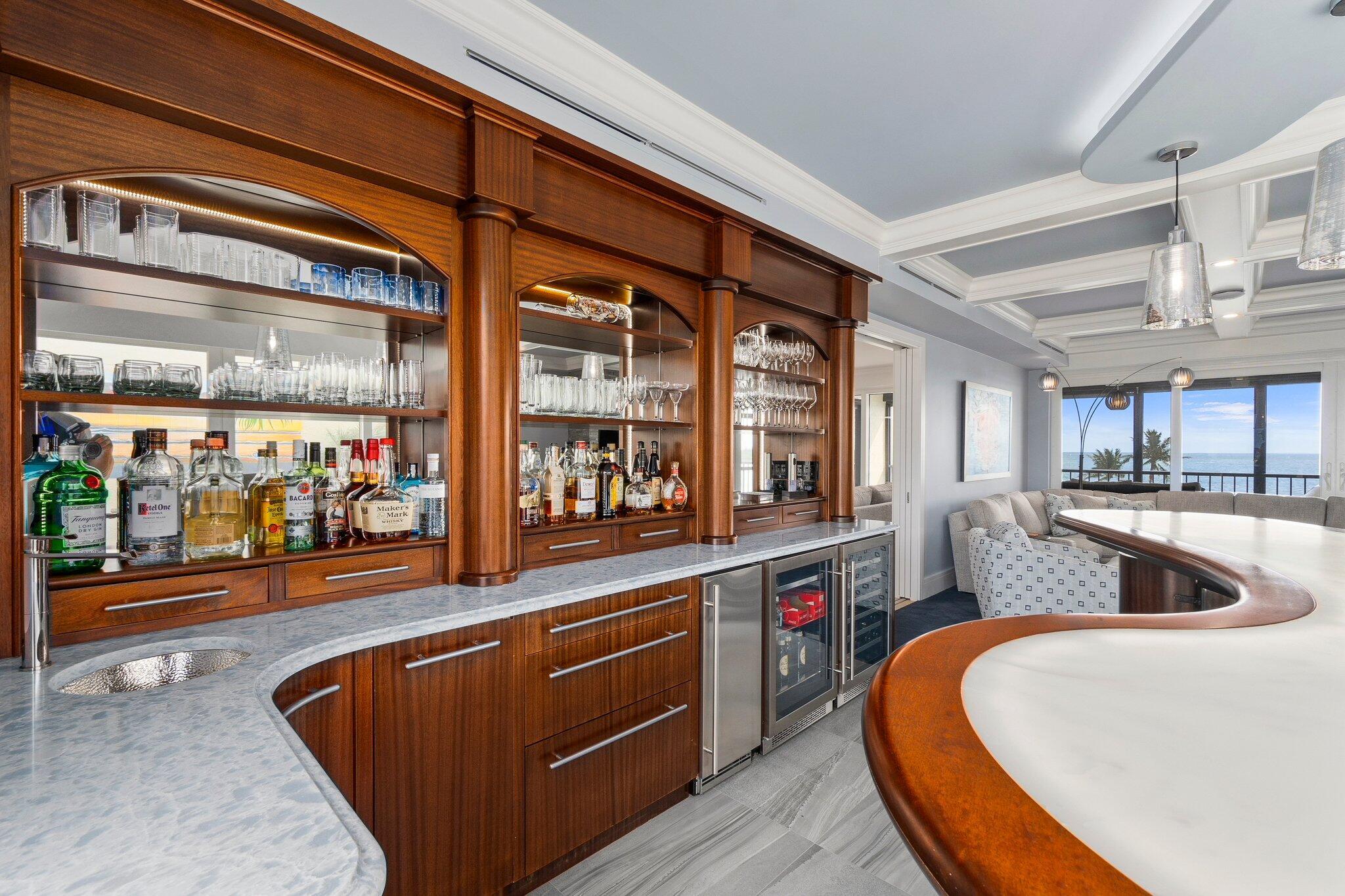 SAILFISH POINT - Residential