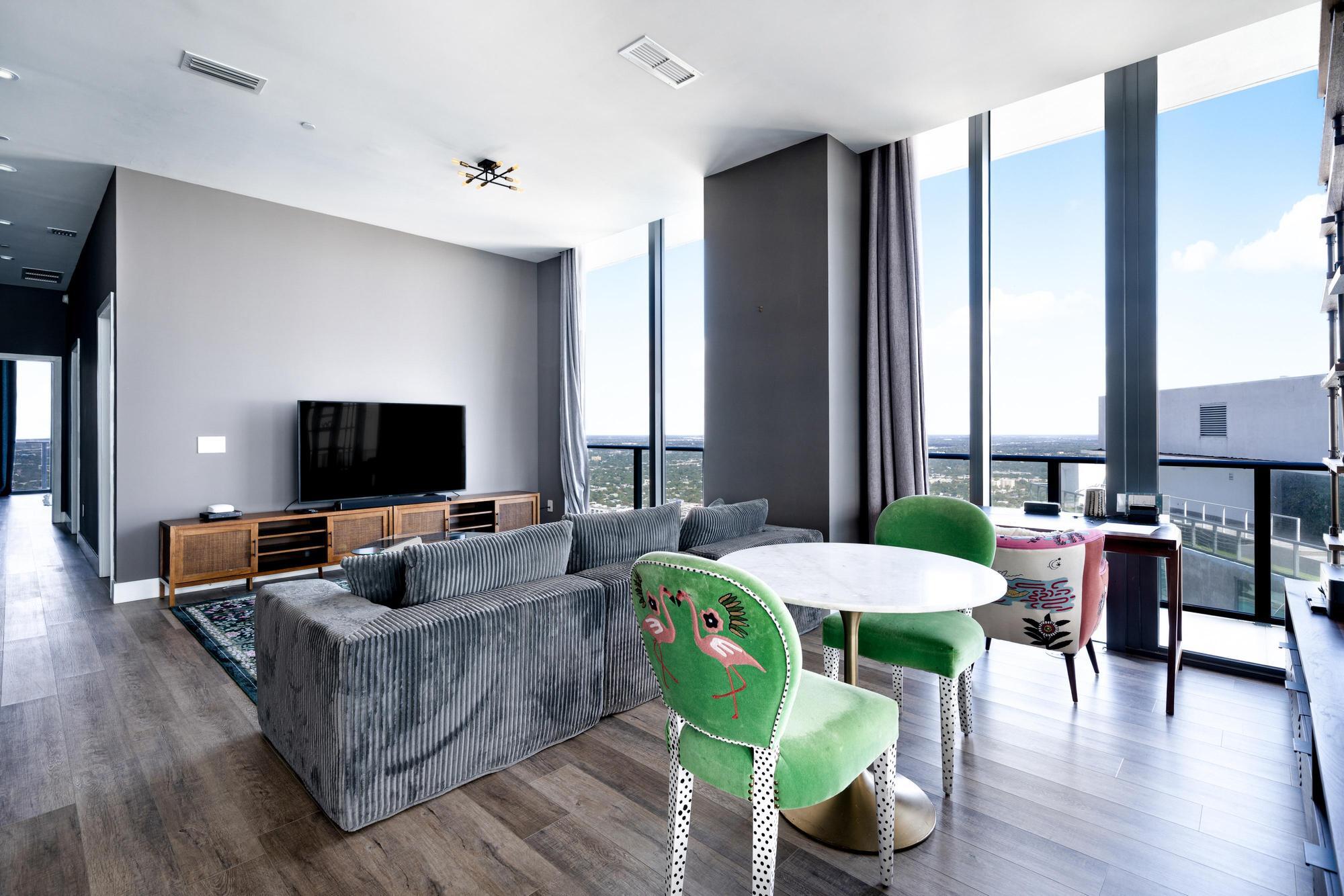 GRAN PARAISO CONDO - Residential