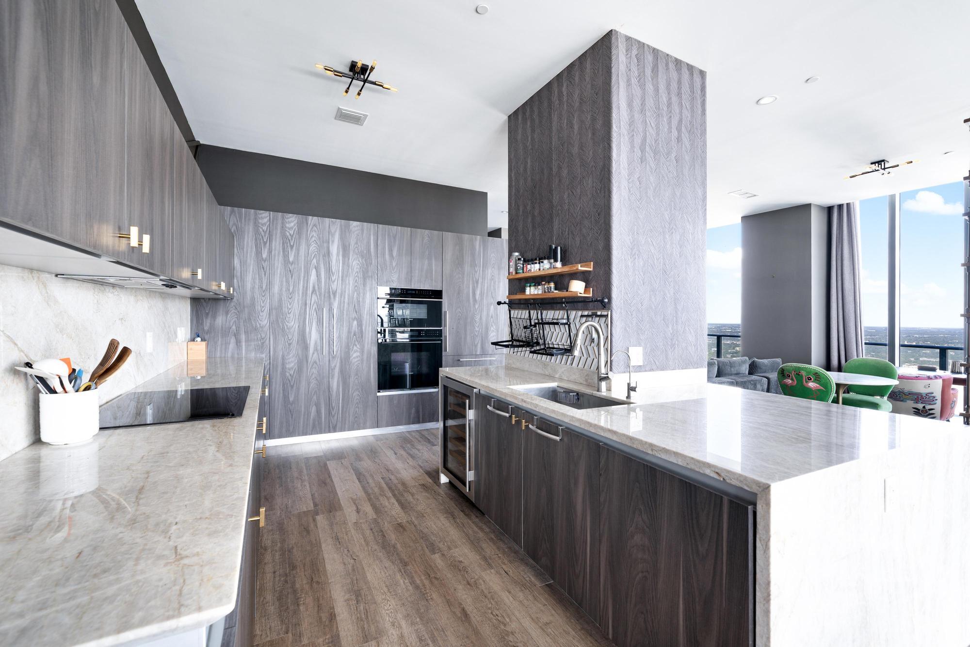 GRAN PARAISO CONDO - Residential