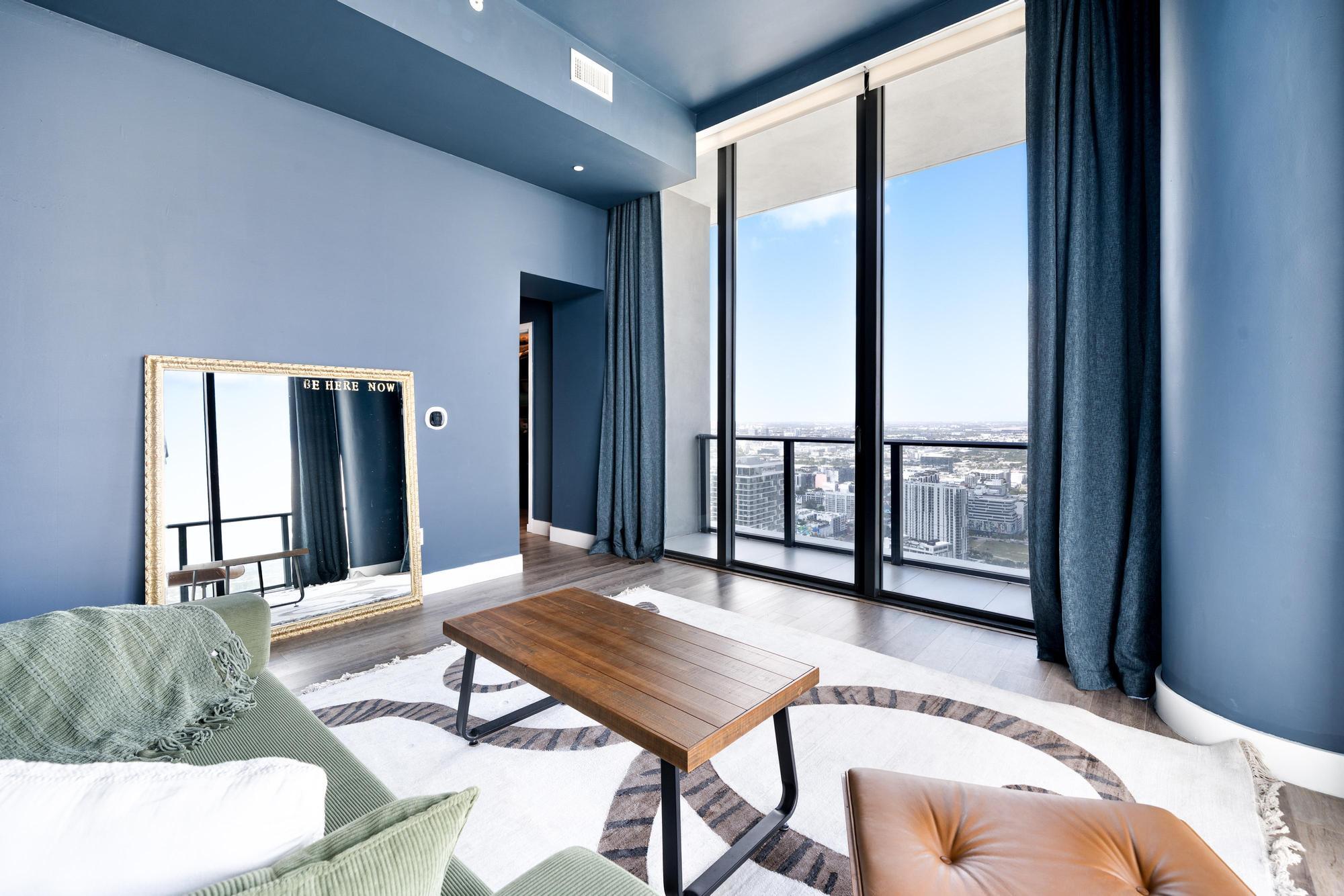 GRAN PARAISO CONDO - Residential