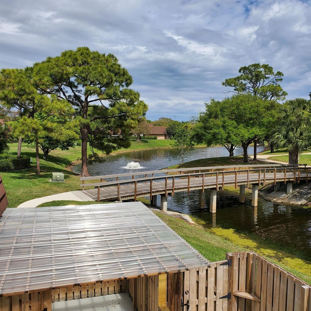 Photo of 1814 18th Lane, Palm Beach Gardens, FL 33418 (MLS # R10935046)