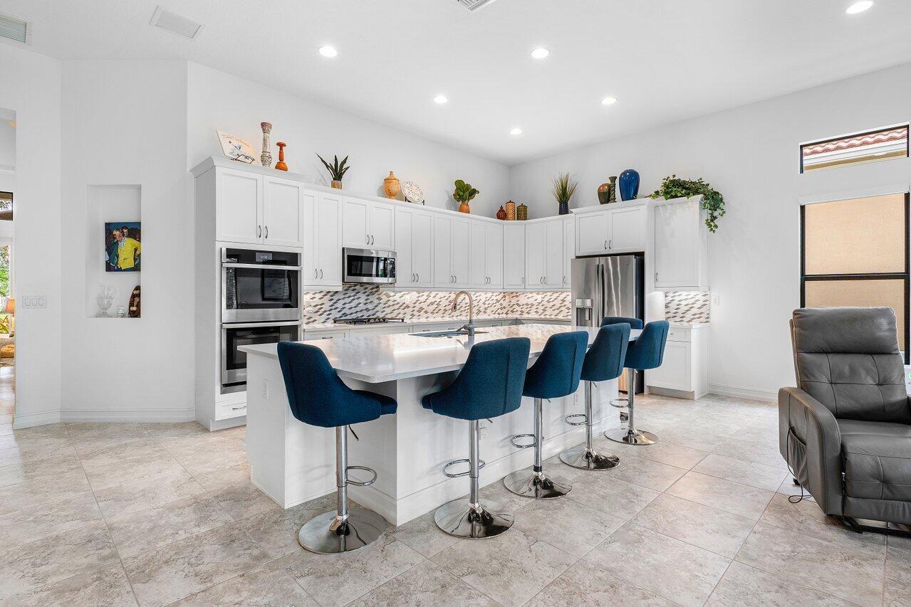 PARKLAND ROYALE - Residential