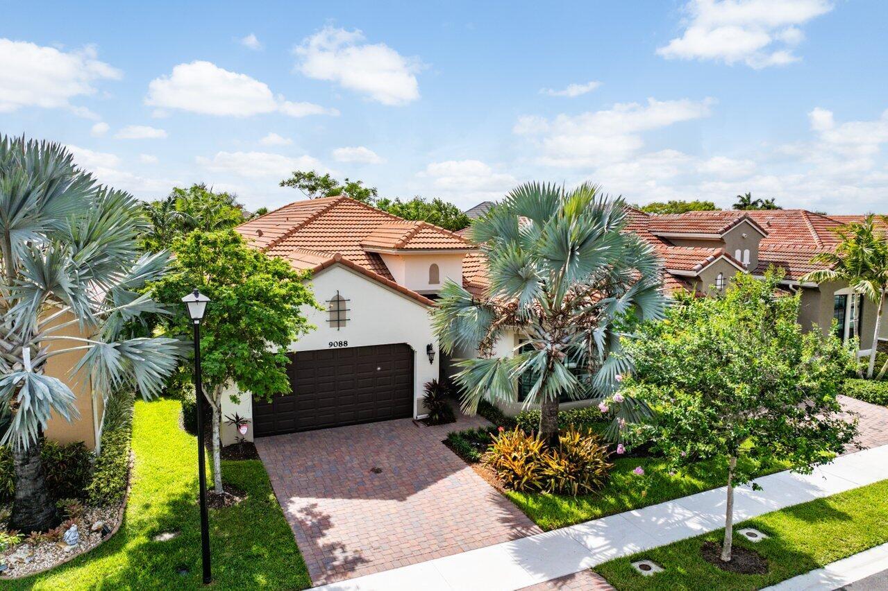 PARKLAND ROYALE - Residential