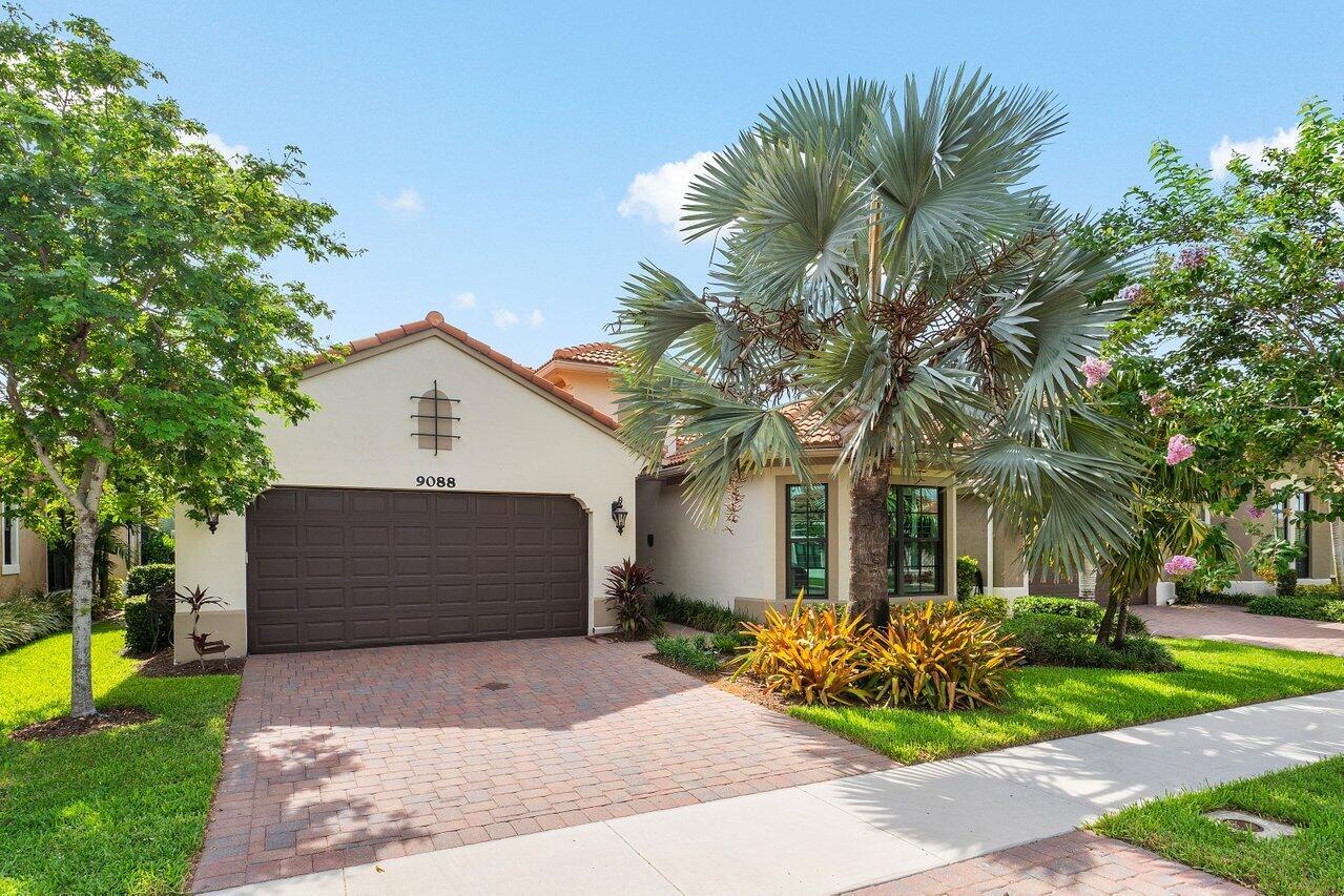 9088 Leon Circle E