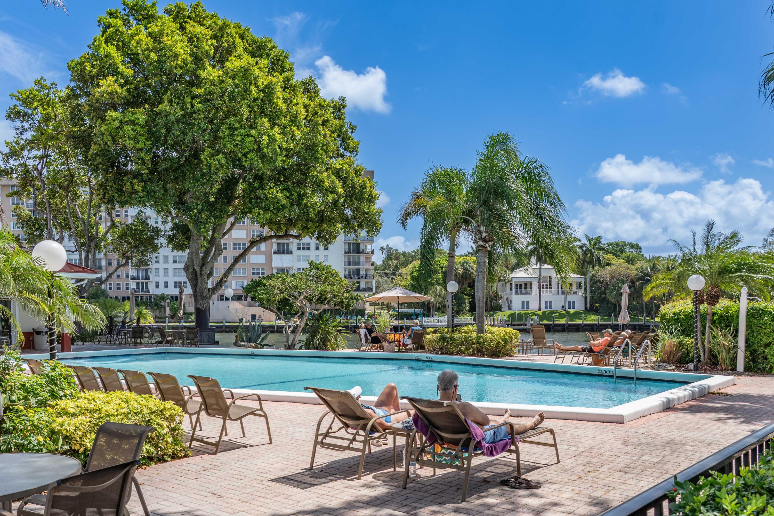 3180 NE 48th Court 201