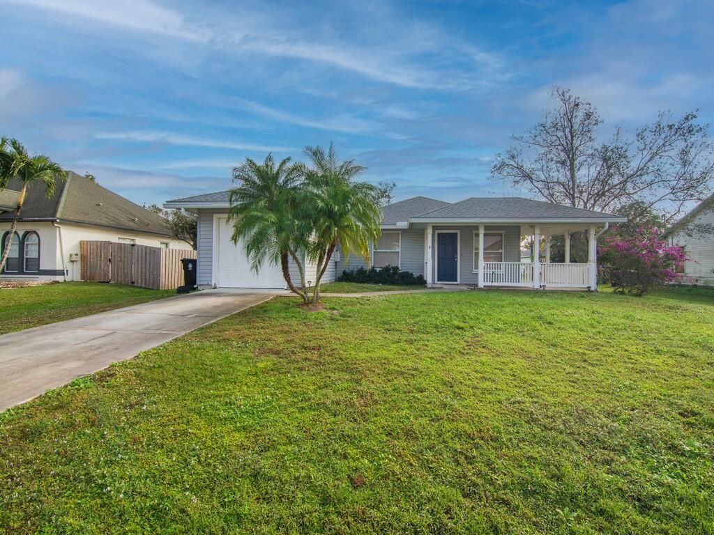 Photo of 2349 SE Addison Street, Port Saint Lucie, FL 34984 (MLS # R10949986)