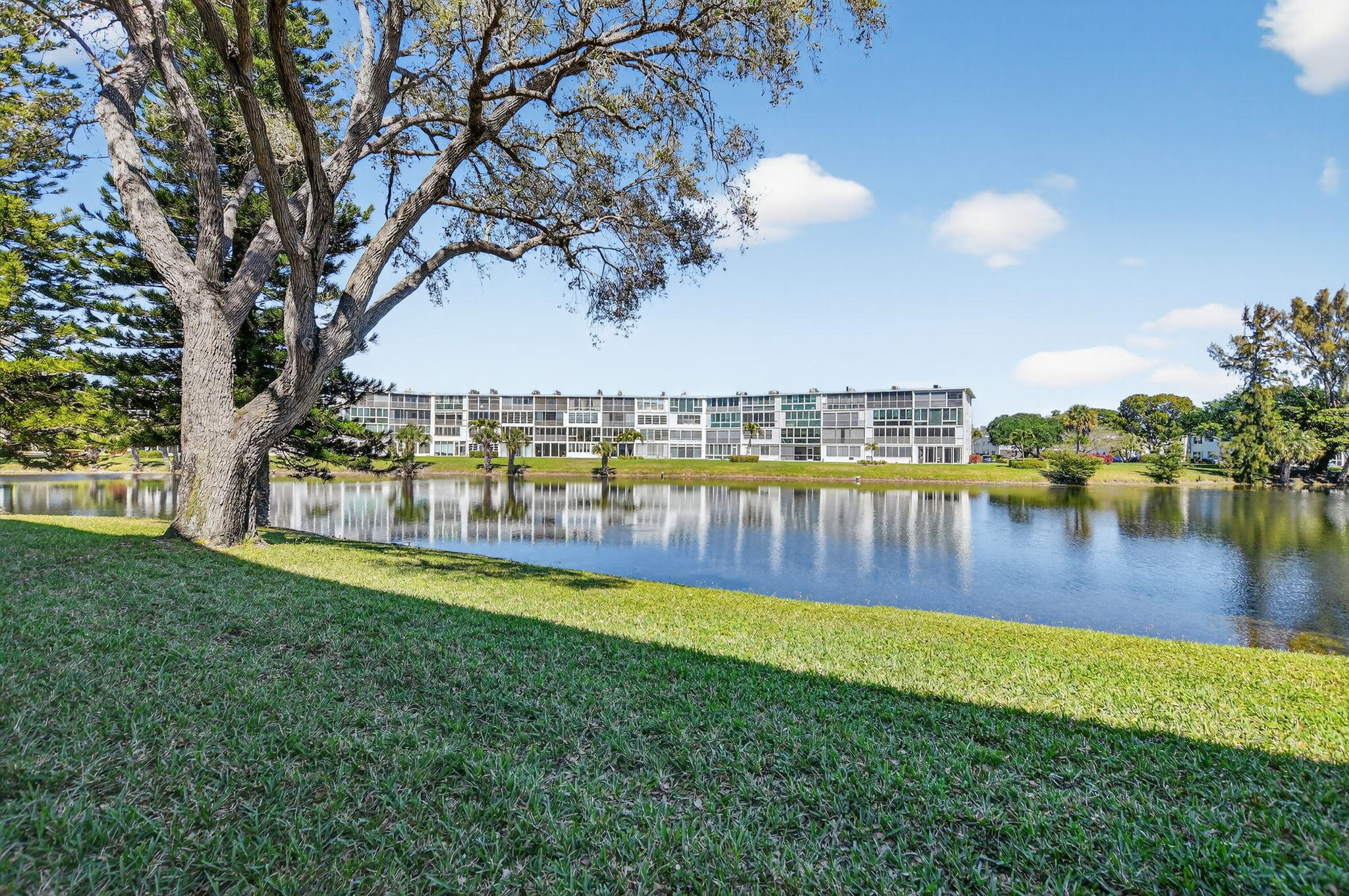 CAMBRIDGE B CONDO - Residential