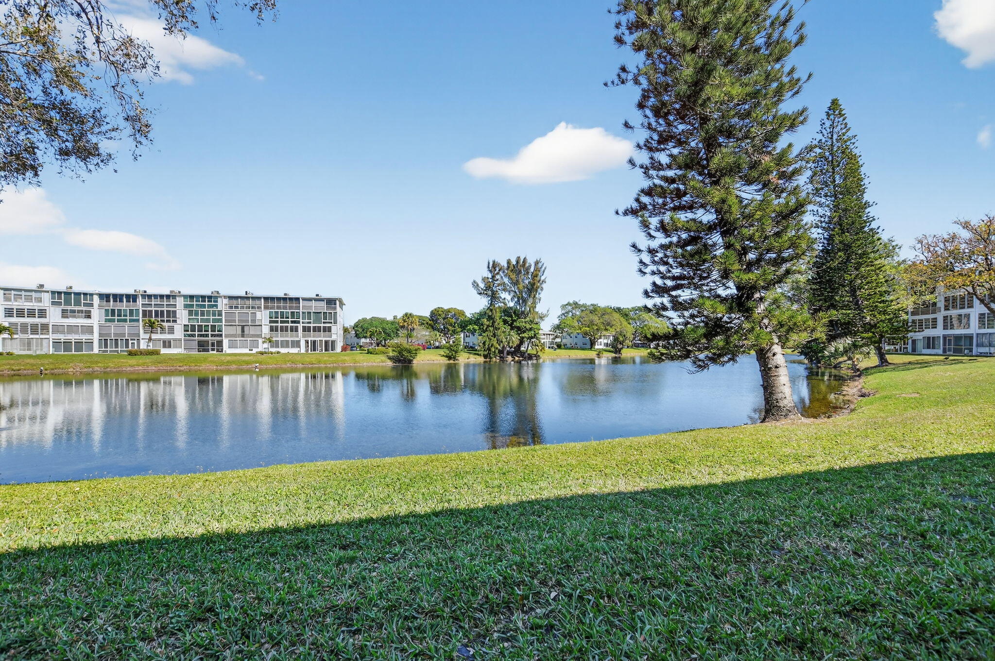 CAMBRIDGE B CONDO - Residential