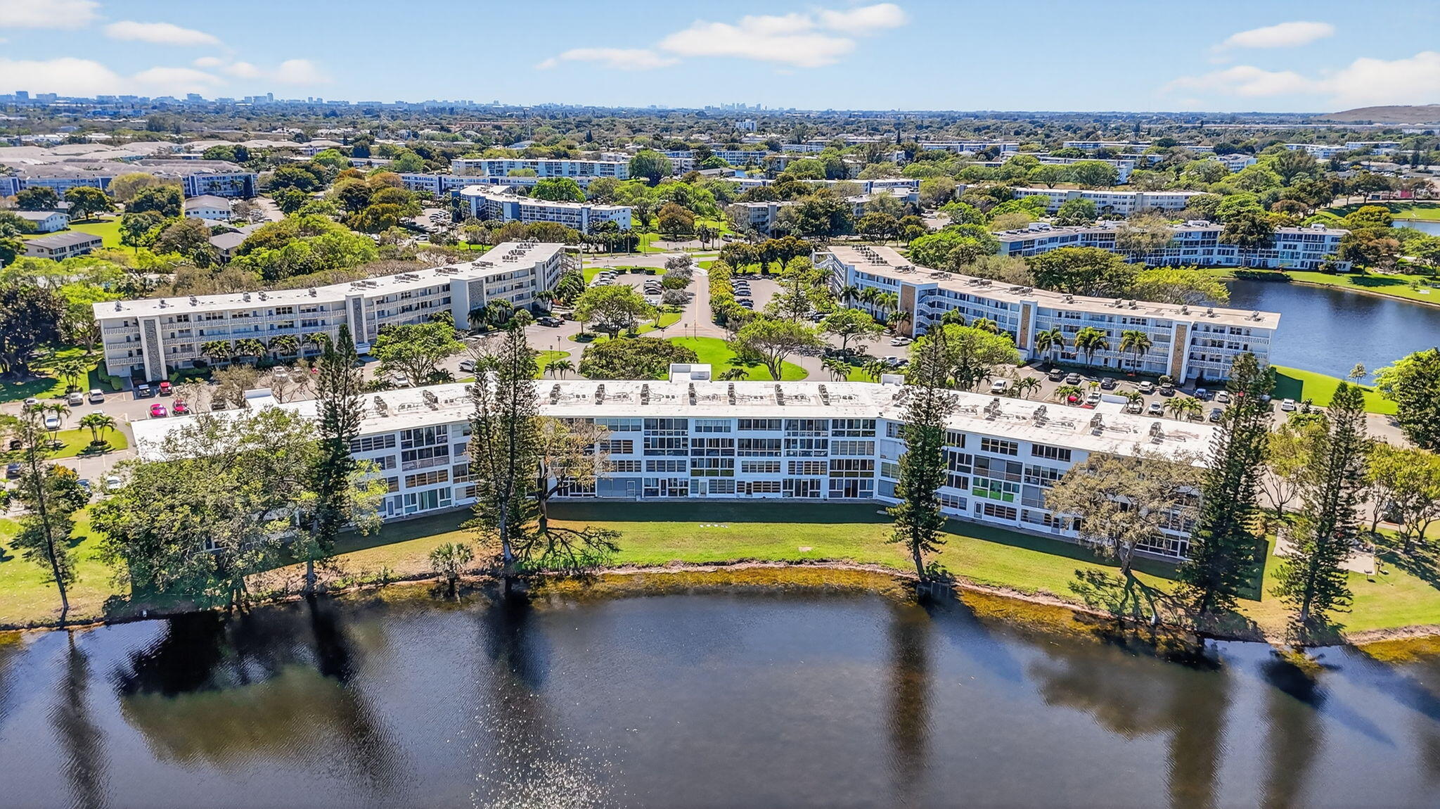 CAMBRIDGE B CONDO - Residential