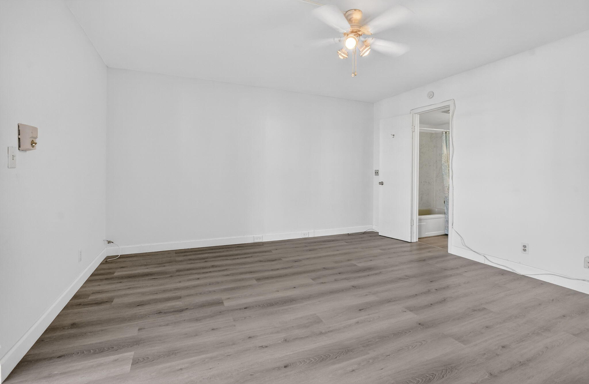 CAMBRIDGE B CONDO - Residential