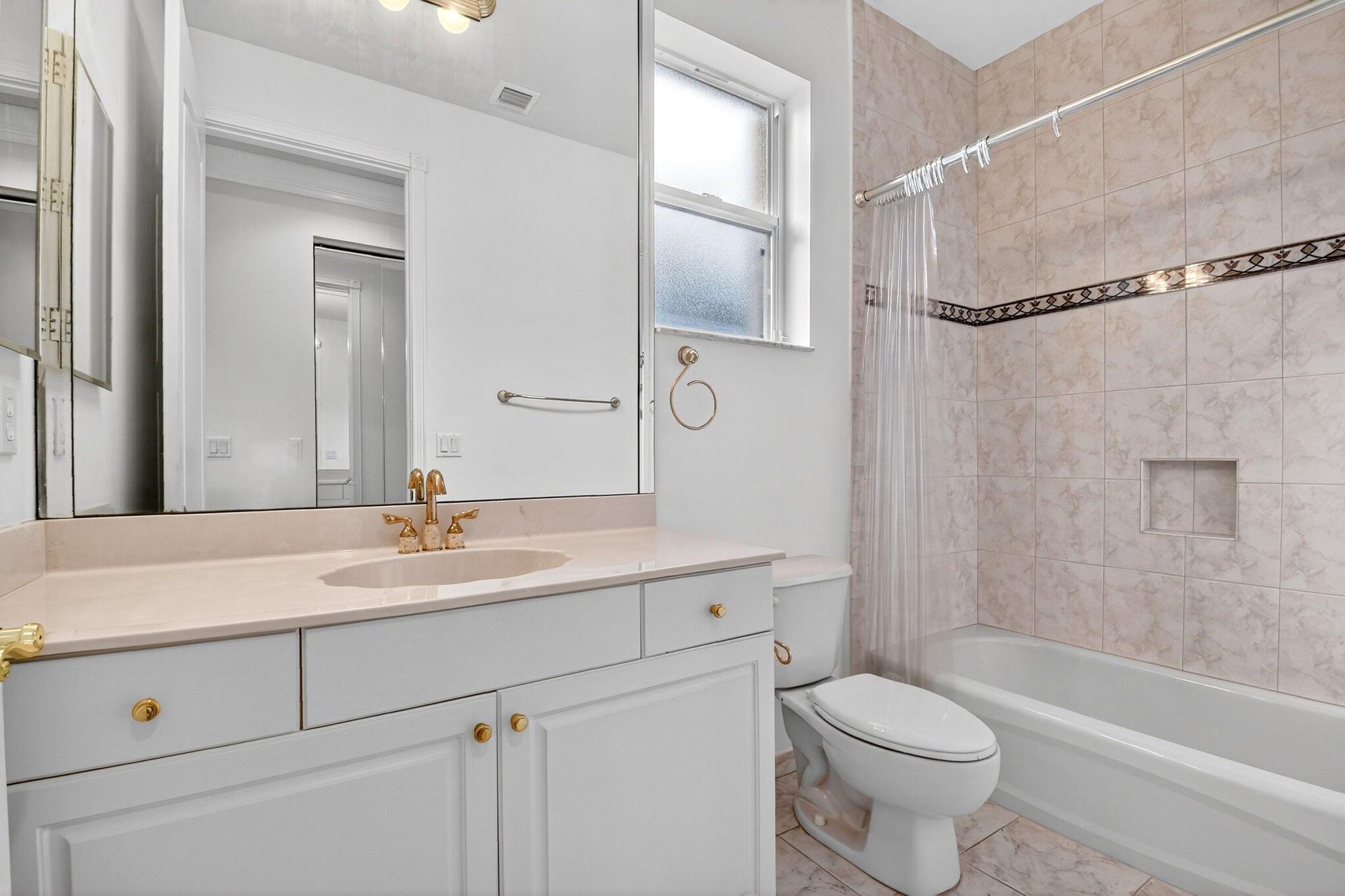 MIZNER FALLS - Residential Lease