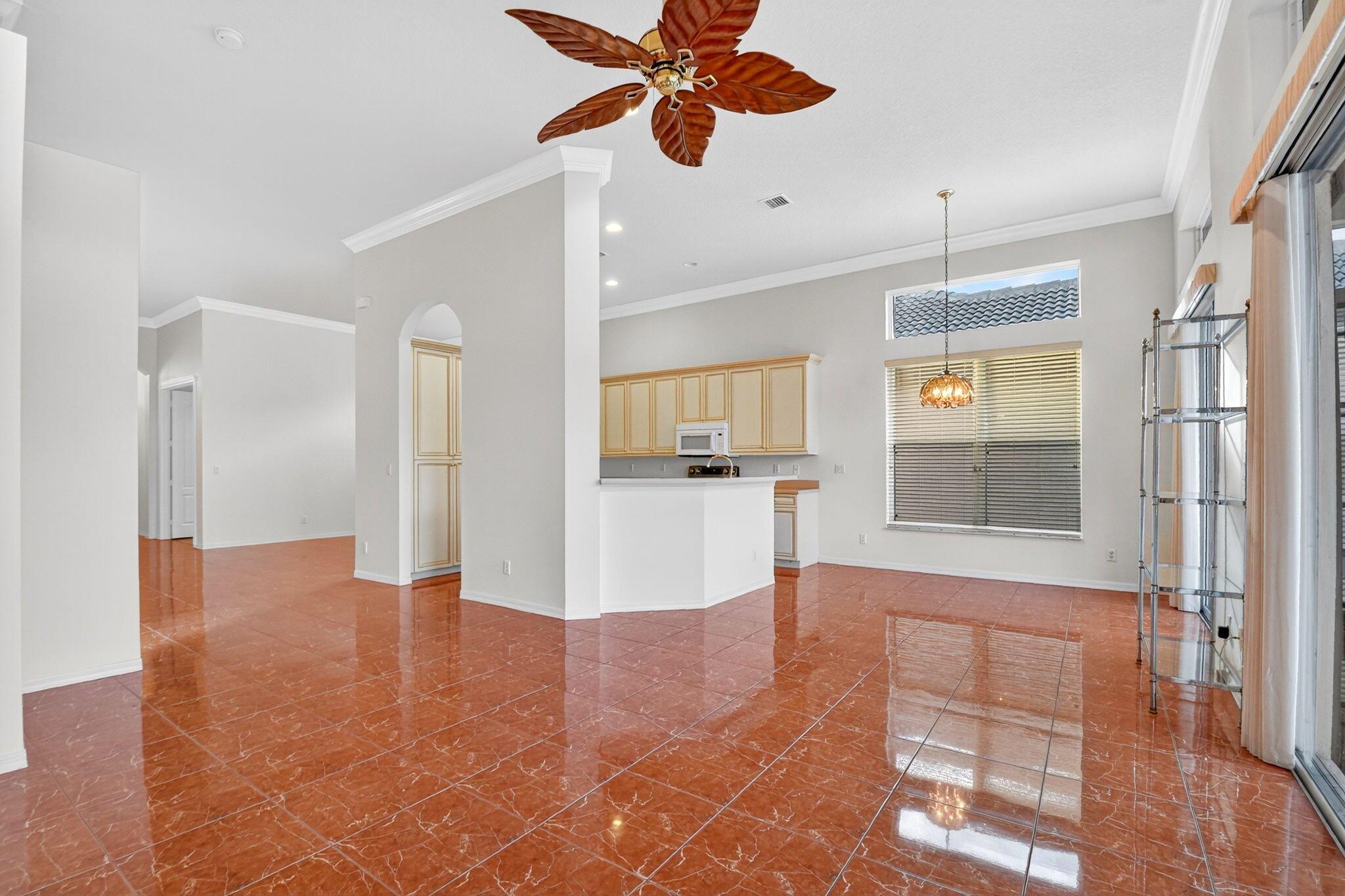 MIZNER FALLS - Residential Lease