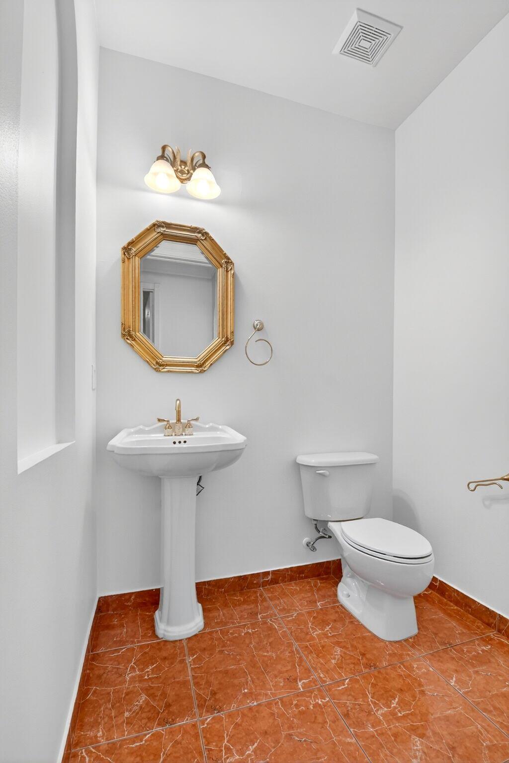 MIZNER FALLS - Residential Lease