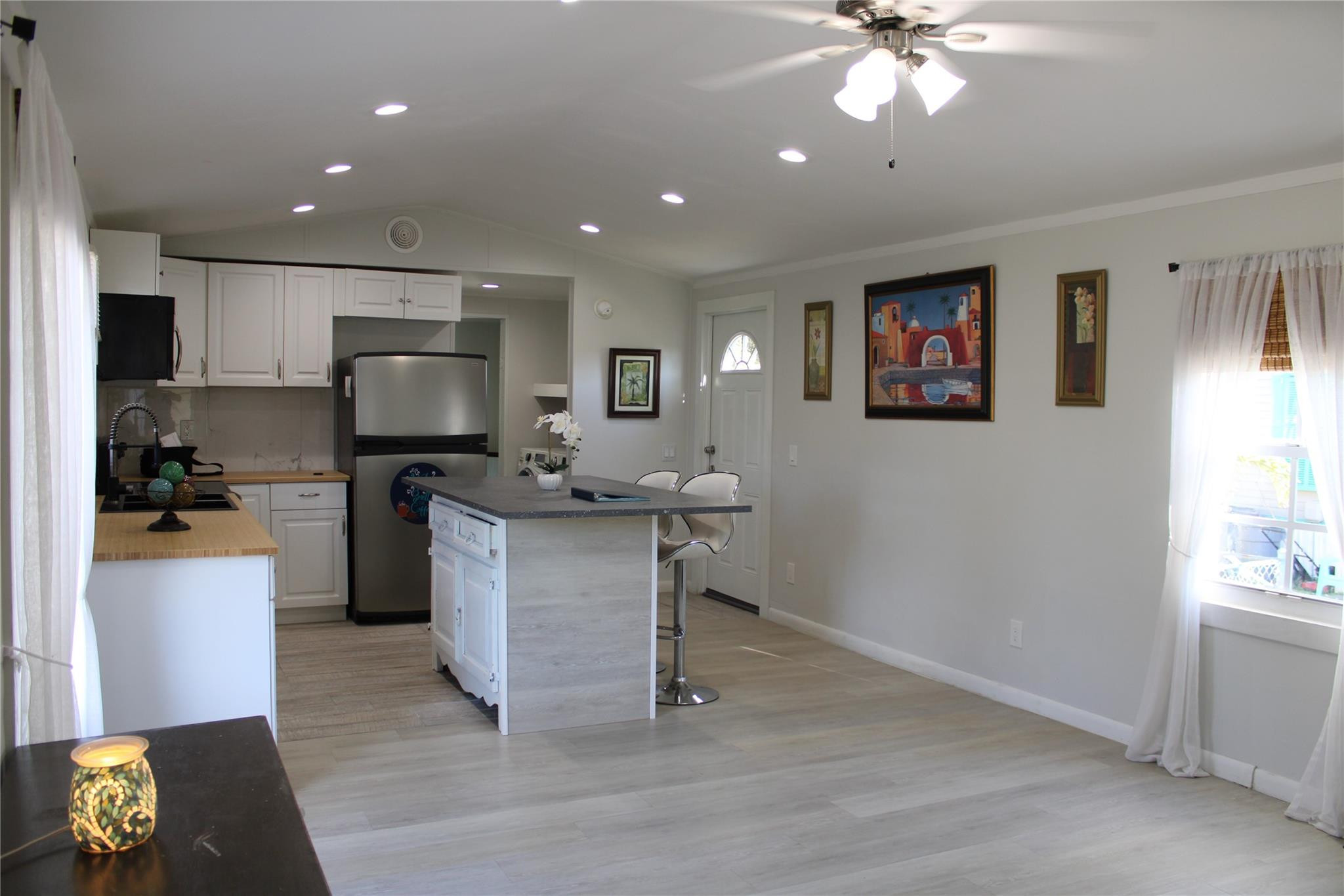 Gateway Estates Park Cond - Residential