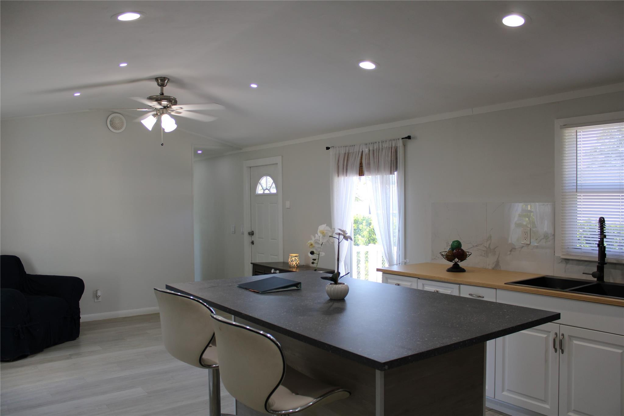 Gateway Estates Park Cond - Residential