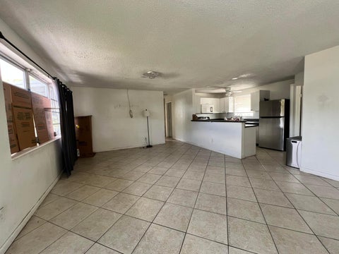 Tiny photo for 5671 NE 8TH Avenue, Oakland Park, FL 33334 (MLS # B26076149)