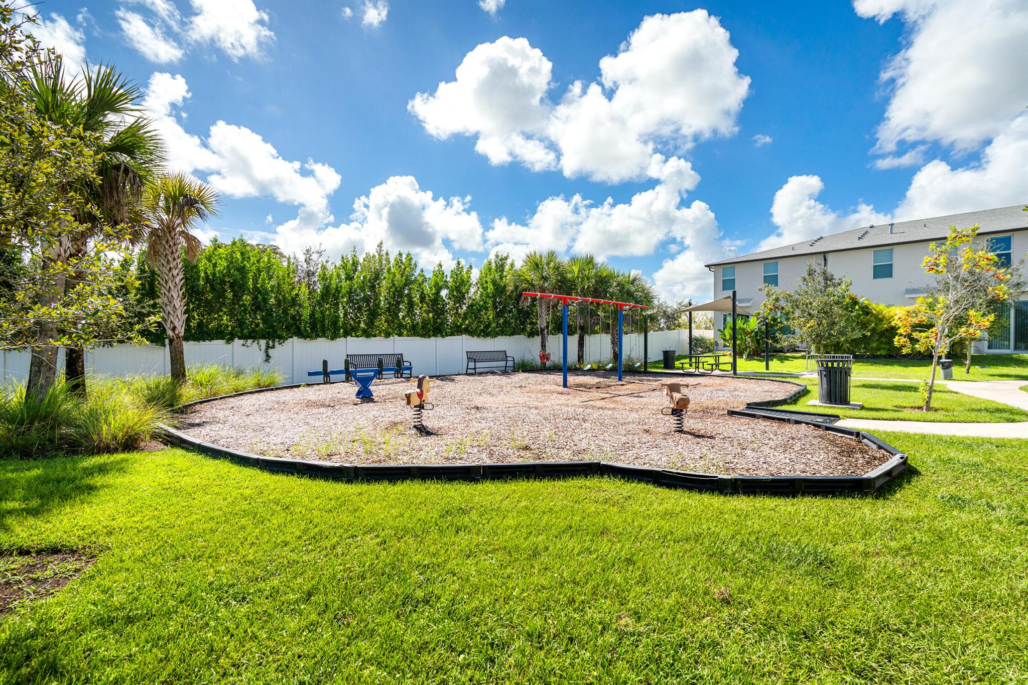 FONTANA TOWNHOMES - Residential