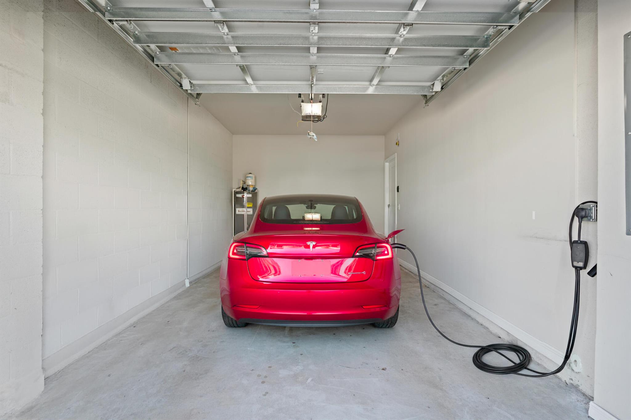 FONTANA TOWNHOMES - Residential