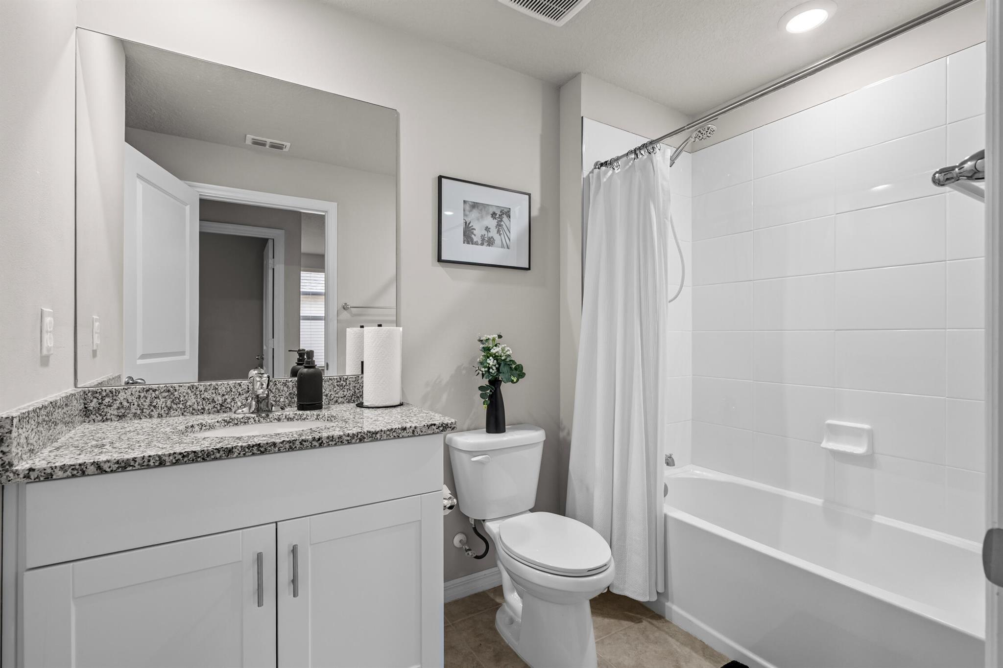 FONTANA TOWNHOMES - Residential