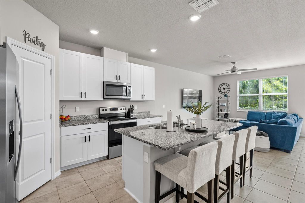 Photo of 3522 Joshua Tree Street, Palm Springs, FL 33461 (MLS # R11137237)