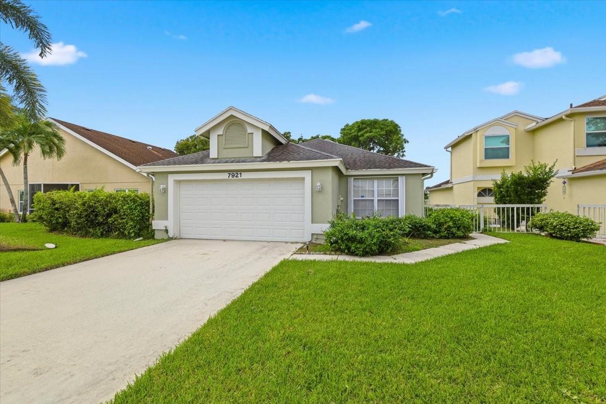 Pine Ridge At Delray Beac - Residential