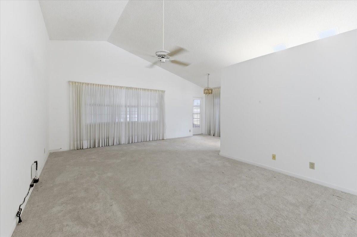 Pine Ridge At Delray Beac - Residential