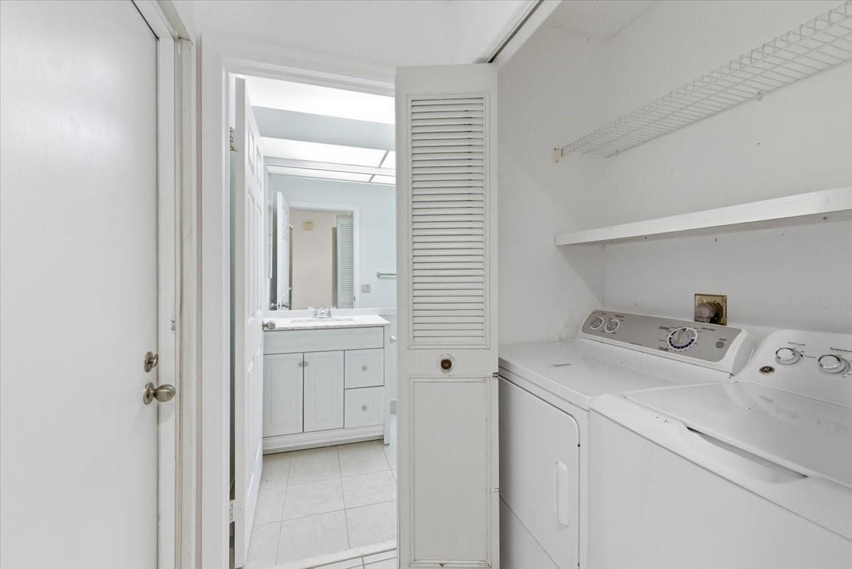 Pine Ridge At Delray Beac - Residential