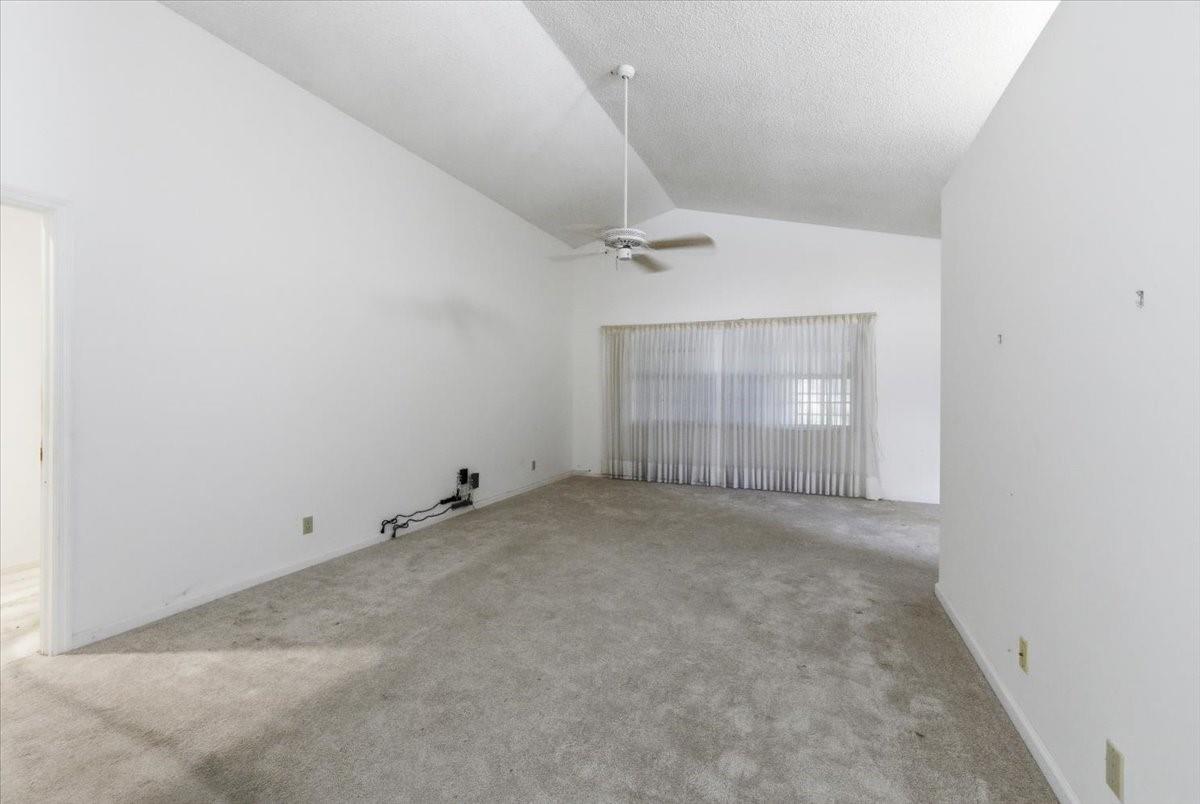 Pine Ridge At Delray Beac - Residential