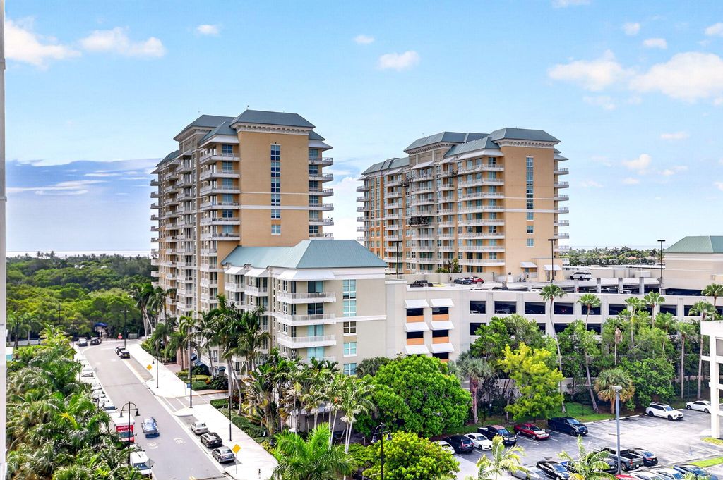 Photo of 350 N FEDERAL Highway #813, Boynton Beach, FL 33435 (MLS # B26056412)