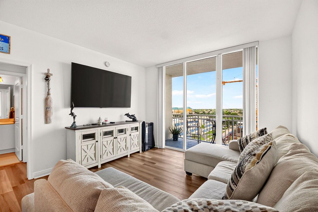 Photo of 350 N FEDERAL Highway #813, Boynton Beach, FL 33435 (MLS # B26056412)