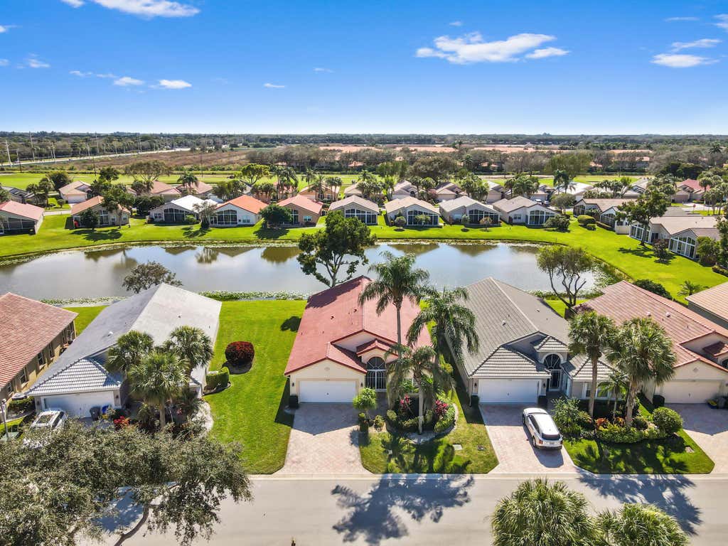 Photo of 6568 Kings Creek Terrace, Boynton Beach, FL 33437 (MLS # R11060355)