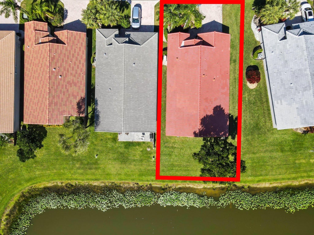 Photo of 6568 Kings Creek Terrace, Boynton Beach, FL 33437 (MLS # R11060355)