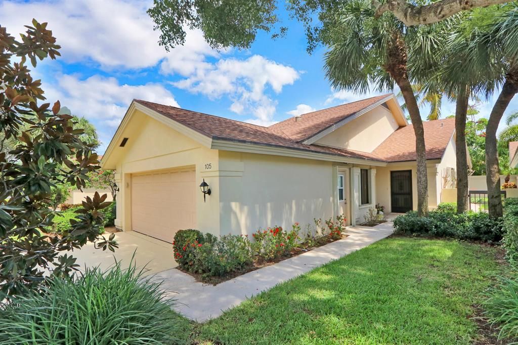 Photo of 105 Inner Harbour Way, Jupiter, FL 33477 (MLS # R10730502)