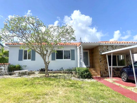 Casa, 162 m², terreno 647 m²