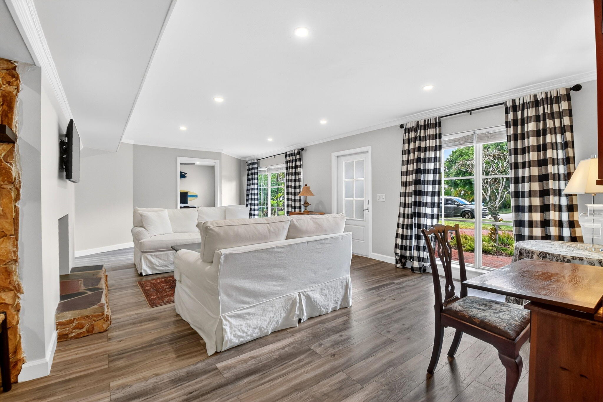 CHAPEL HILL - Residential